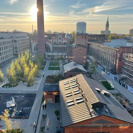 Fuzja W Chmurach - Parking, Klimatyzacja By Fuzjaaparts * Łódź