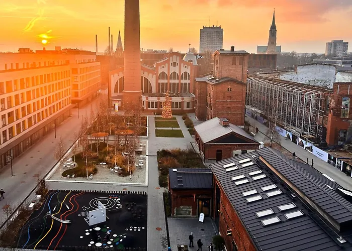 Fuzja W Chmurach - Parking, Klimatyzacja By Fusionaparts Apartamento Łódź